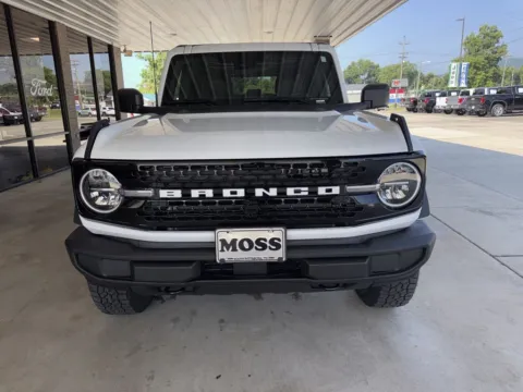 Photos of 2026 Ford Bronco Big Bend for sale in South Pittsburg, TN at Moss Motor Company