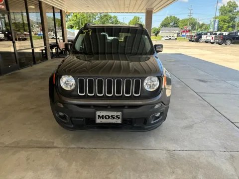 Photos of 2017 Jeep Renegade Latitude for sale in South Pittsburg, TN at Moss Motor Company