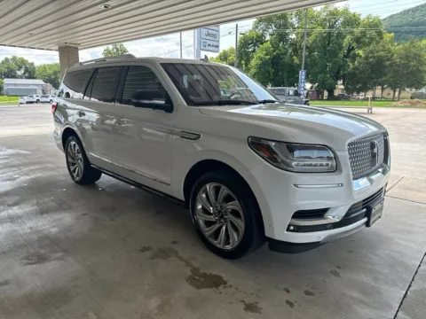 Another view of 2020 Lincoln Navigator Reserve for sale in South Pittsburg, TN at Moss Motor Company