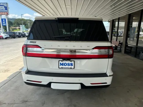 More photos of 2020 Lincoln Navigator Reserve at Moss Motor Company, TN