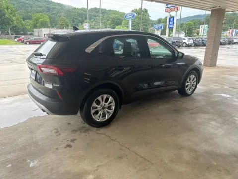 More photos of 2023 Ford Escape Active at Moss Motor Company, TN