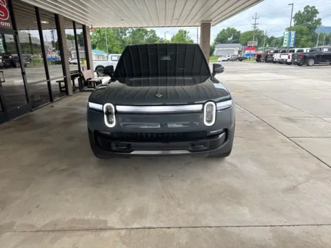 Photos of 2025 Rivian R1S Ascend Tri Motor Max Pack for sale in South Pittsburg, TN at Moss Motor Company