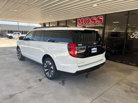More photos of 2027 Ford Expedition Max Platinum at Moss Motor Company, TN