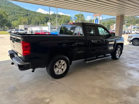 More photos of 2019 Chevrolet Silverado 1500 LD LT at Moss Motor Company, TN