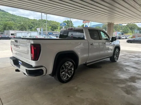 More photos of 2024 GMC Sierra 1500 Denali at Moss Motor Company, TN