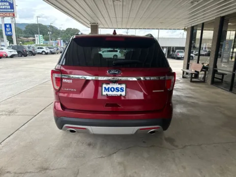 More photos of 2016 Ford Explorer Limited at Moss Motor Company, TN