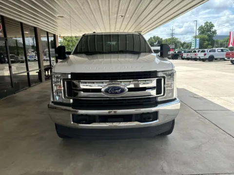 Photos of 2019 Ford F-250SD XLT for sale in South Pittsburg, TN at Moss Motor Company
