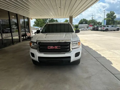 Photos of 2020 GMC Canyon for sale in South Pittsburg, TN at Moss Motor Company