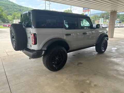 More photos of 2026 Ford Bronco Badlands at Moss Motor Company, TN