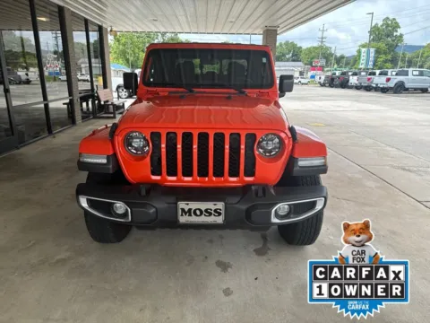 Photos of 2023 Jeep Gladiator Sport S for sale in South Pittsburg, TN at Moss Motor Company