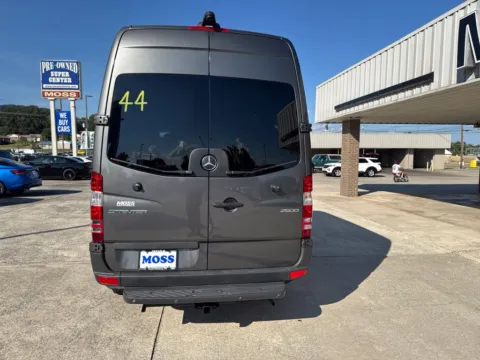 More photos of 2018 Mercedes-Benz Sprinter 2500 Passenger 144 WB at Moss Motor Company, TN