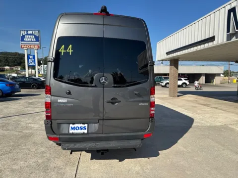 More photos of 2018 Mercedes-Benz Sprinter 2500 Passenger 144 WB at Moss Motor Company, TN