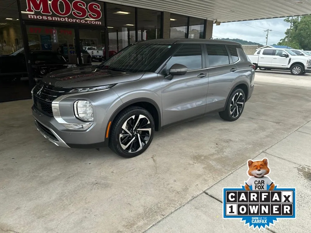 Silver 2023 Mitsubishi Outlander SE for sale in South Pittsburg, TN