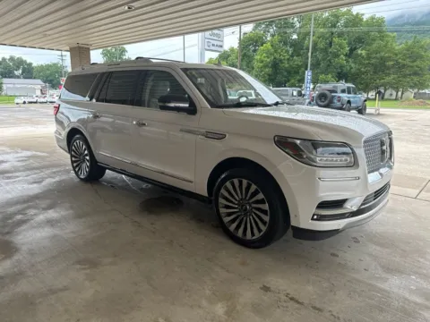 Another view of 2018 Lincoln Navigator L Reserve for sale in South Pittsburg, TN at Moss Motor Company