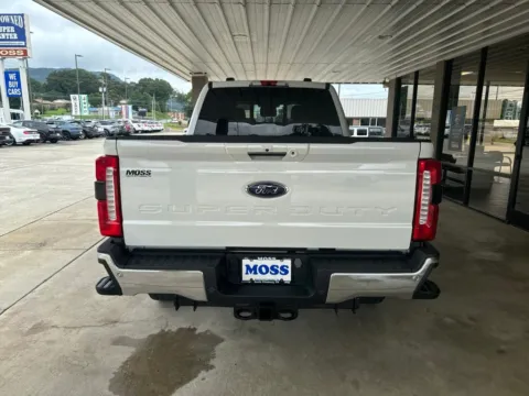 More photos of 2023 Ford F-250SD Lariat at Moss Motor Company, TN