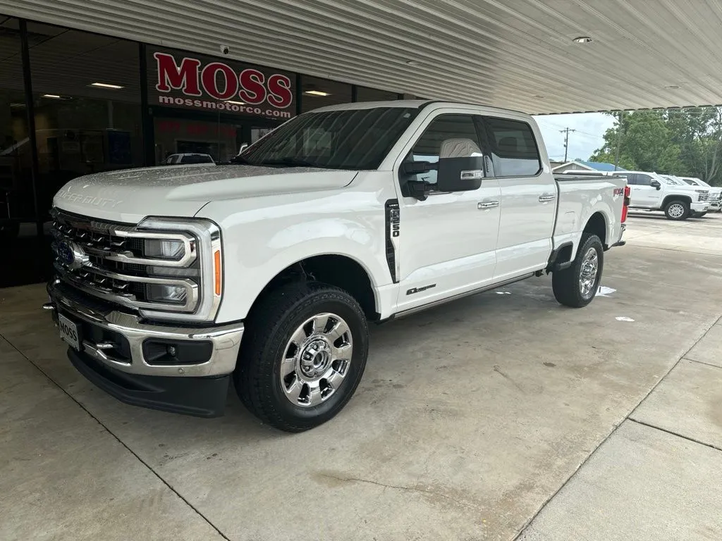 White 2023 Ford F-250SD Lariat for sale in South Pittsburg, TN