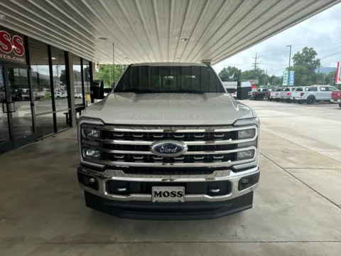 Photos of 2023 Ford F-250SD Lariat for sale in South Pittsburg, TN at Moss Motor Company