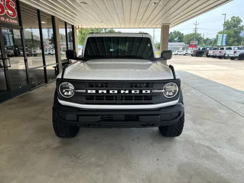 Photos of 2025 Ford Bronco for sale in South Pittsburg, TN at Moss Motor Company