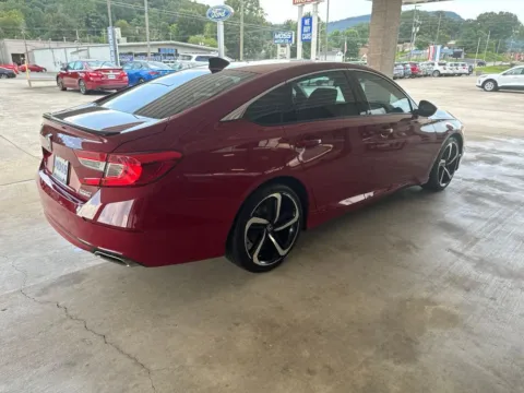 More photos of 2021 Honda Accord Sport Special Edition at Moss Motor Company, TN