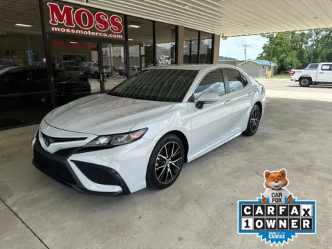 White 2024 Toyota Camry SE for sale in South Pittsburg, TN