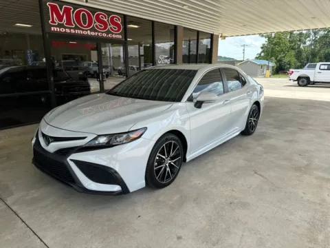 White 2024 Toyota Camry SE for sale in South Pittsburg, TN