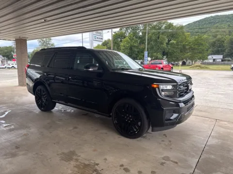Another view of 2027 Ford Expedition Platinum for sale in South Pittsburg, TN at Moss Motor Company