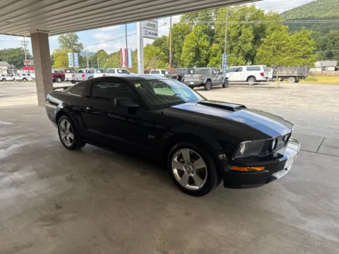 Another view of 2006 Ford Mustang GT Premium for sale in South Pittsburg, TN at Moss Motor Company