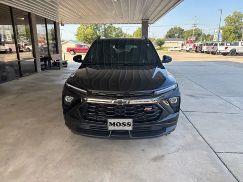 Photos of 2025 Chevrolet TrailBlazer RS for sale in South Pittsburg, TN at Moss Motor Company