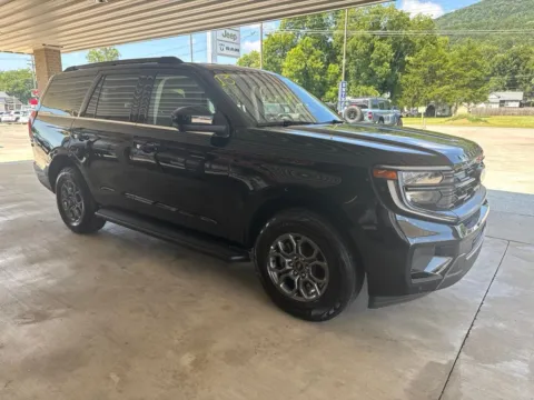 Another view of 2025 Ford Expedition Active for sale in South Pittsburg, TN at Moss Motor Company