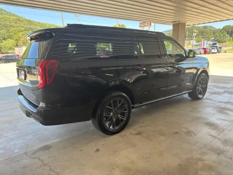 More photos of 2027 Ford Expedition Max Platinum at Moss Motor Company, TN