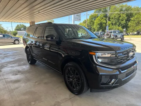 Another view of 2027 Ford Expedition Max Platinum for sale in South Pittsburg, TN at Moss Motor Company
