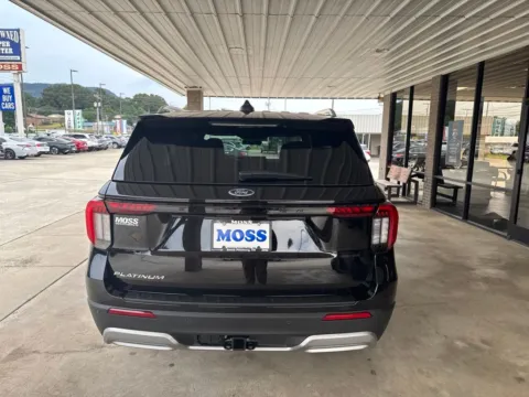 More photos of 2026 Ford Explorer Platinum at Moss Motor Company, TN