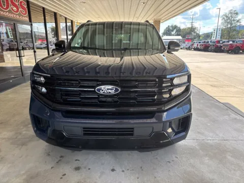 Photos of 2027 Ford Expedition Platinum for sale in South Pittsburg, TN at Moss Motor Company