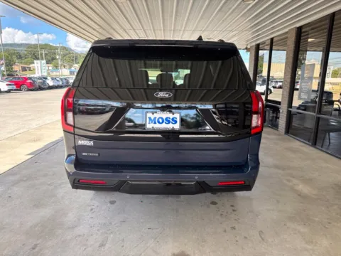 More photos of 2027 Ford Expedition Platinum at Moss Motor Company, TN