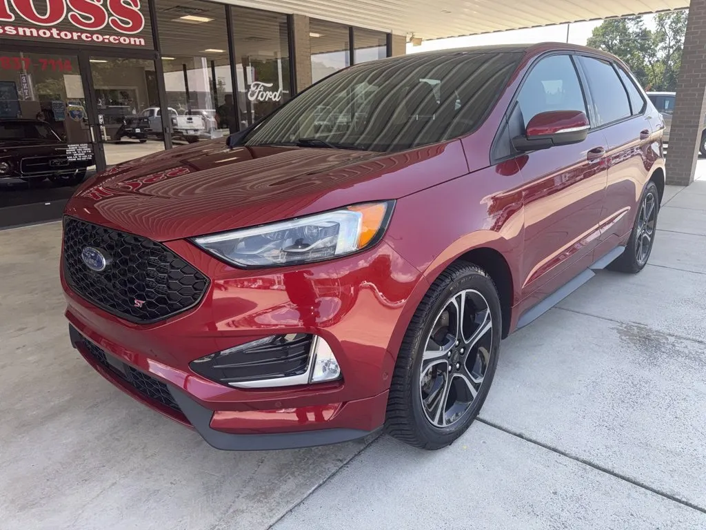 Red 2019 Ford Edge ST for sale in South Pittsburg, TN