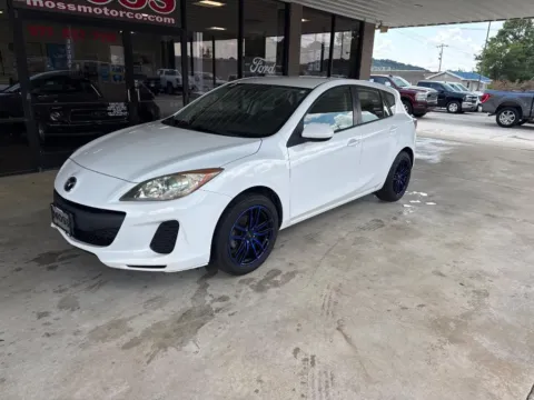 White 2013 Mazda Mazda3 I Touring for sale in South Pittsburg, TN