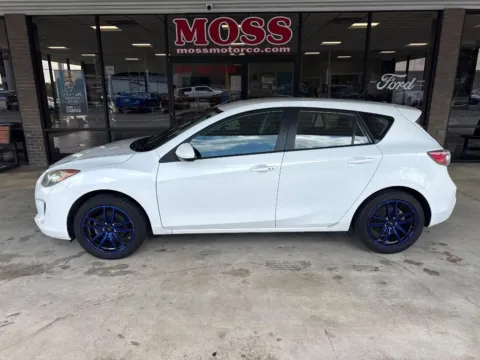More photos of 2013 Mazda Mazda3 I Touring at Moss Motor Company, TN