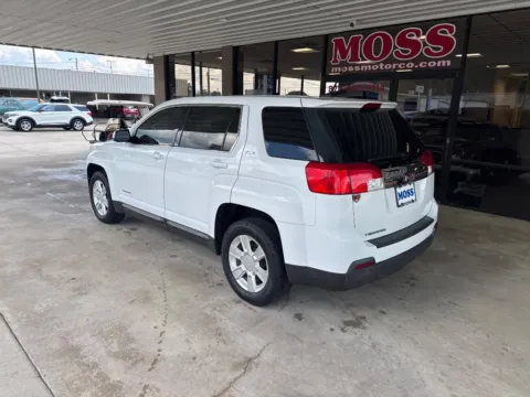 More photos of 2011 GMC Terrain SLE at Moss Motor Company, TN