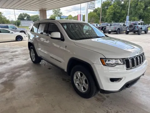 Another view of 2017 Jeep Grand Cherokee Laredo for sale in South Pittsburg, TN at Moss Motor Company