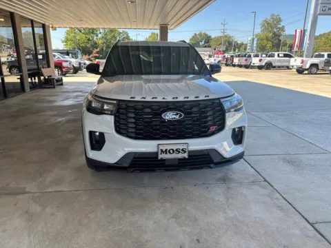 Photos of 2027 Ford Explorer ST for sale in South Pittsburg, TN at Moss Motor Company