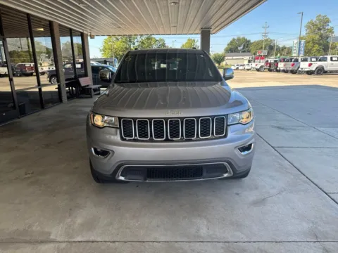 Photos of 2020 Jeep Grand Cherokee Limited for sale in South Pittsburg, TN at Moss Motor Company