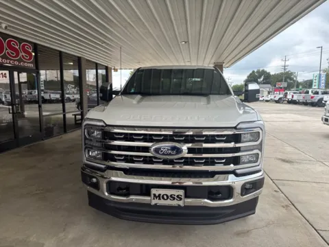 Photos of 2025 Ford F-250SD Lariat for sale in South Pittsburg, TN at Moss Motor Company