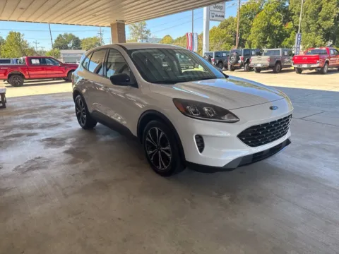 Another view of 2021 Ford Escape Hybrid SE for sale in South Pittsburg, TN at Moss Motor Company