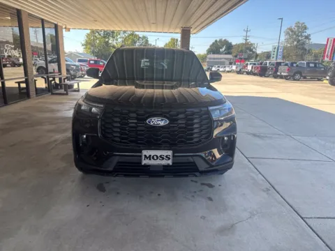 Photos of 2027 Ford Explorer ST-Line for sale in South Pittsburg, TN at Moss Motor Company