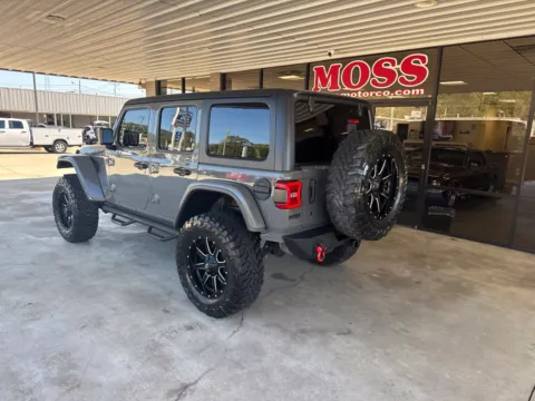 More photos of 2019 Jeep Wrangler Unlimited Rubicon at Moss Motor Company, TN