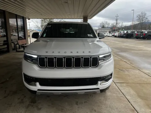 Photos of 2024 Jeep Wagoneer Series II for sale in South Pittsburg, TN at Moss Motor Company