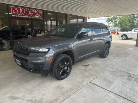 Gray 2023 Jeep Grand Cherokee L Altitude for sale in South Pittsburg, TN
