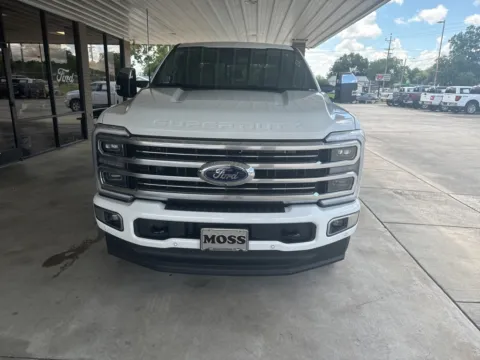 Photos of 2025 Ford F-250SD for sale in South Pittsburg, TN at Moss Motor Company
