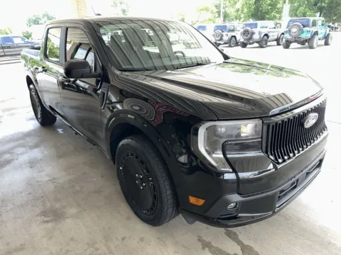 More photos of 2025 Ford Maverick Lobo Standard at Moss Motor Company, TN