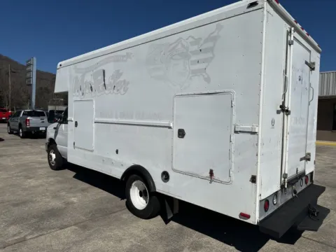 More photos of 2015 Ford E-350SD at Moss Motor Company, TN